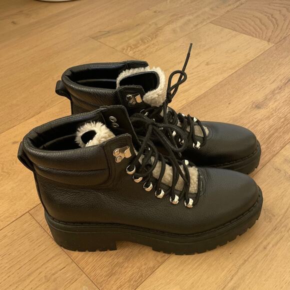 EUC Marc Fisher Nairy Black Leather Shearling Ankle Boot Women's 8 - Picture 4 of 9